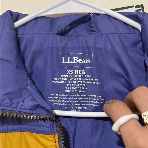 L.L. Bean Women Puffer Jacket. New & Never worn! Will ship asap! 2 in stock! - Picture 4 of 9